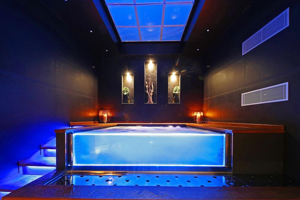 Hotel Negrecoste & 4*